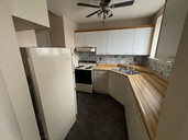 100 Christina St N - 2 bdrm