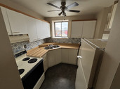 100 Christina St N - 2 bdrm