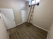 100 Christina St N - 2 bdrm