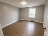 331-333 Mitton St N - 1 bedroom 