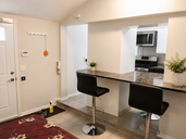 280 Christina St S - Bachelor