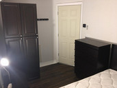 280 Christina St S - 1-bdrm #West
