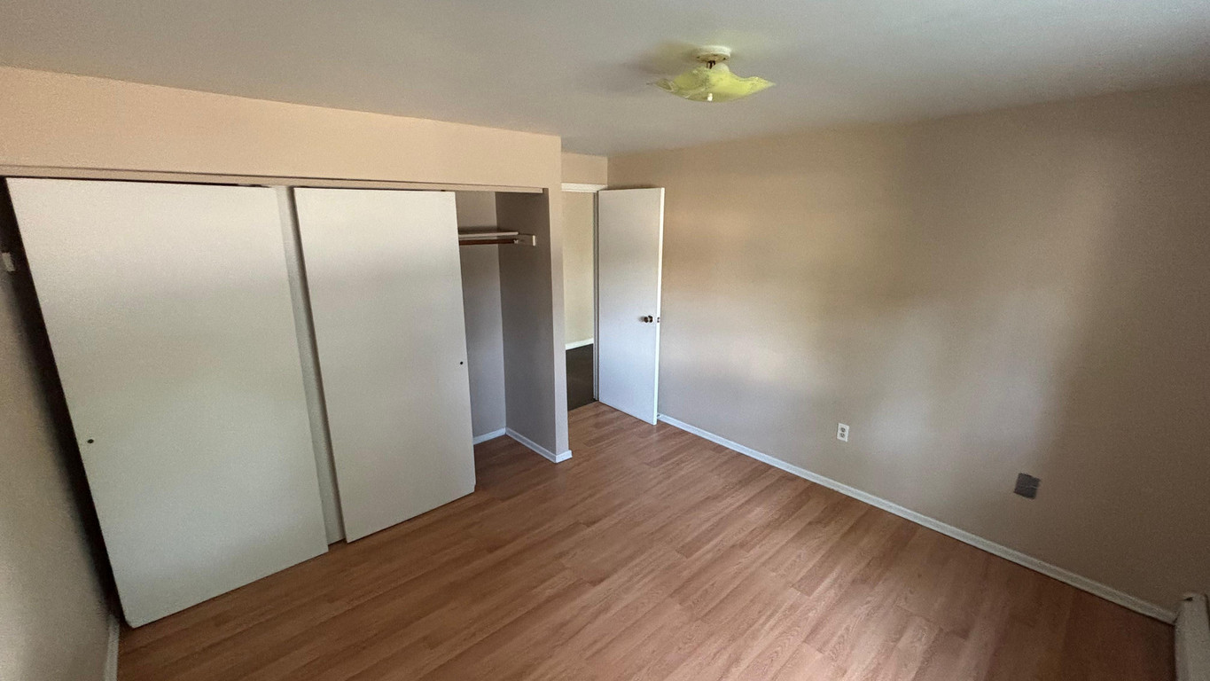 830 Wellington St - 1 bedroom
