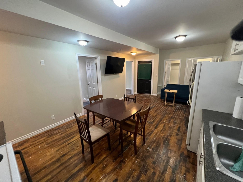 All Inclusive 3 bdrm @ 338 Christina