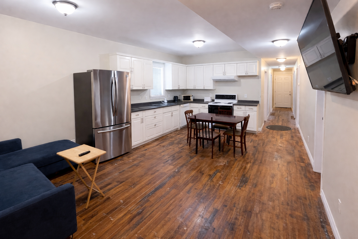 All Inclusive 3 bdrm @ 338 Christina