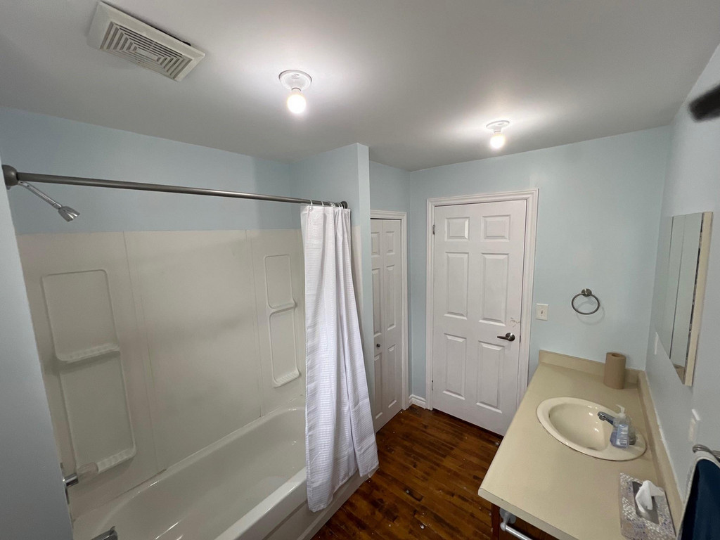 All Inclusive 3 bdrm @ 338 Christina