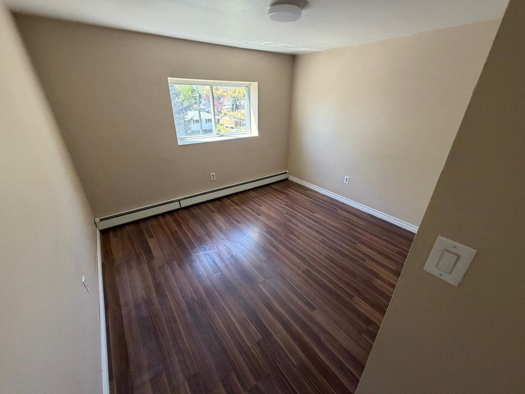 830 Wellington St - 1 bdrm