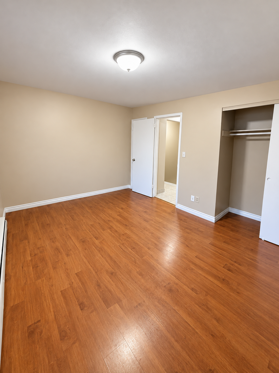 451 Lyndoch-2Bdrm Townhs