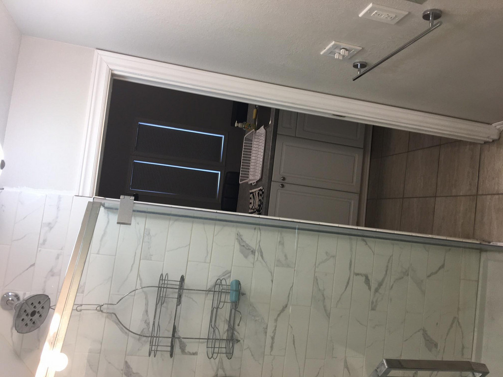 280 Christina St S - 1-bdrm #West
