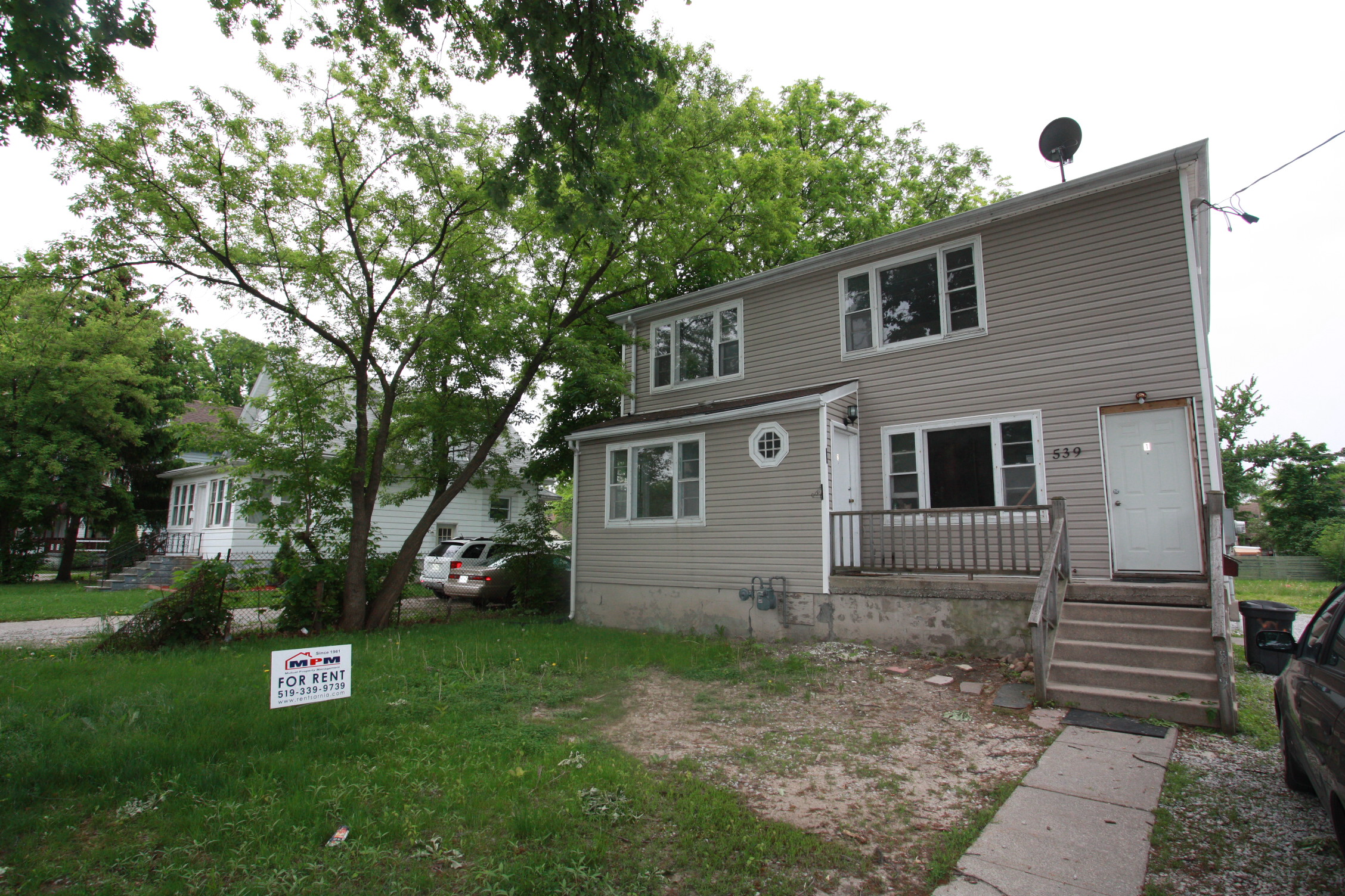 539 Confederation St, Sarnia, ON N7T 2C1 — photo 1
