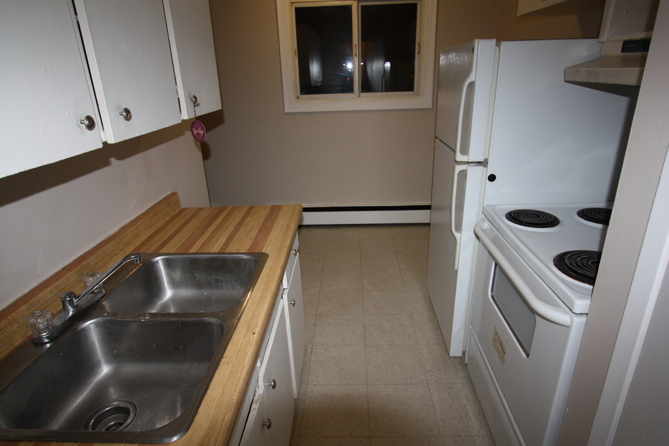 110 Whitmore Ave, Sarnia, ON N7T 3T2 — photo 2