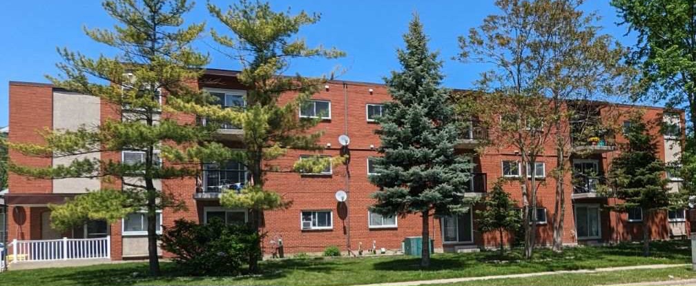 830 Wellington St, Sarnia, ON N7T 1J5 — photo 1