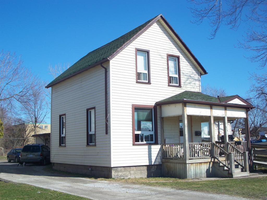 314 Christina St S, Sarnia, ON N7T 2N5 — photo 2
