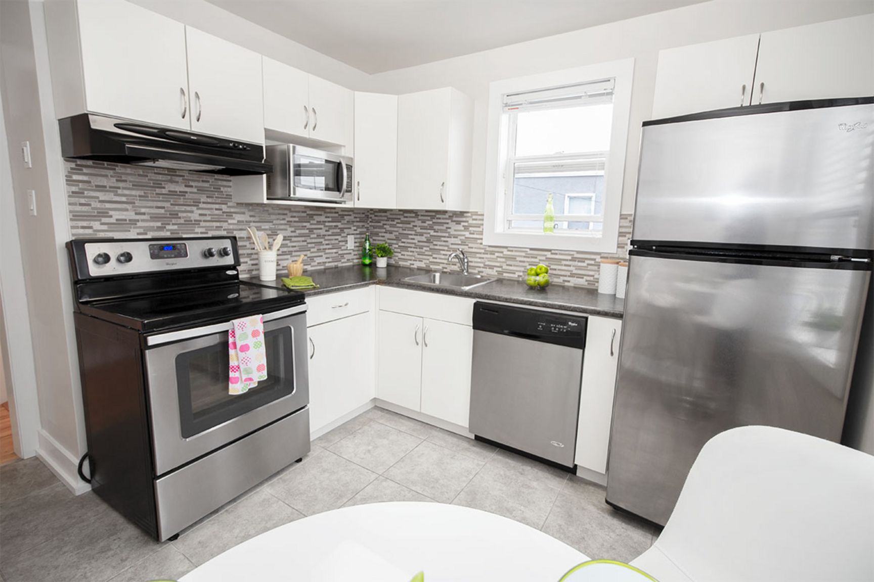 306 Goulet Street - Photo 4