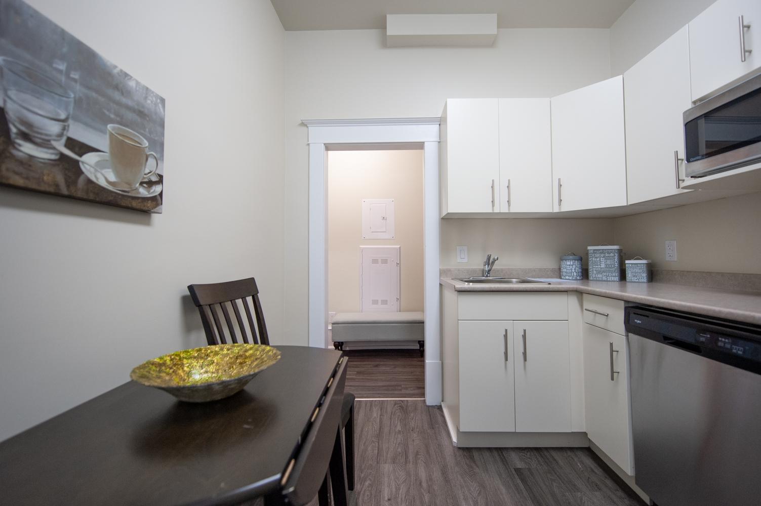 377 Brandon Avenue - Photo 4