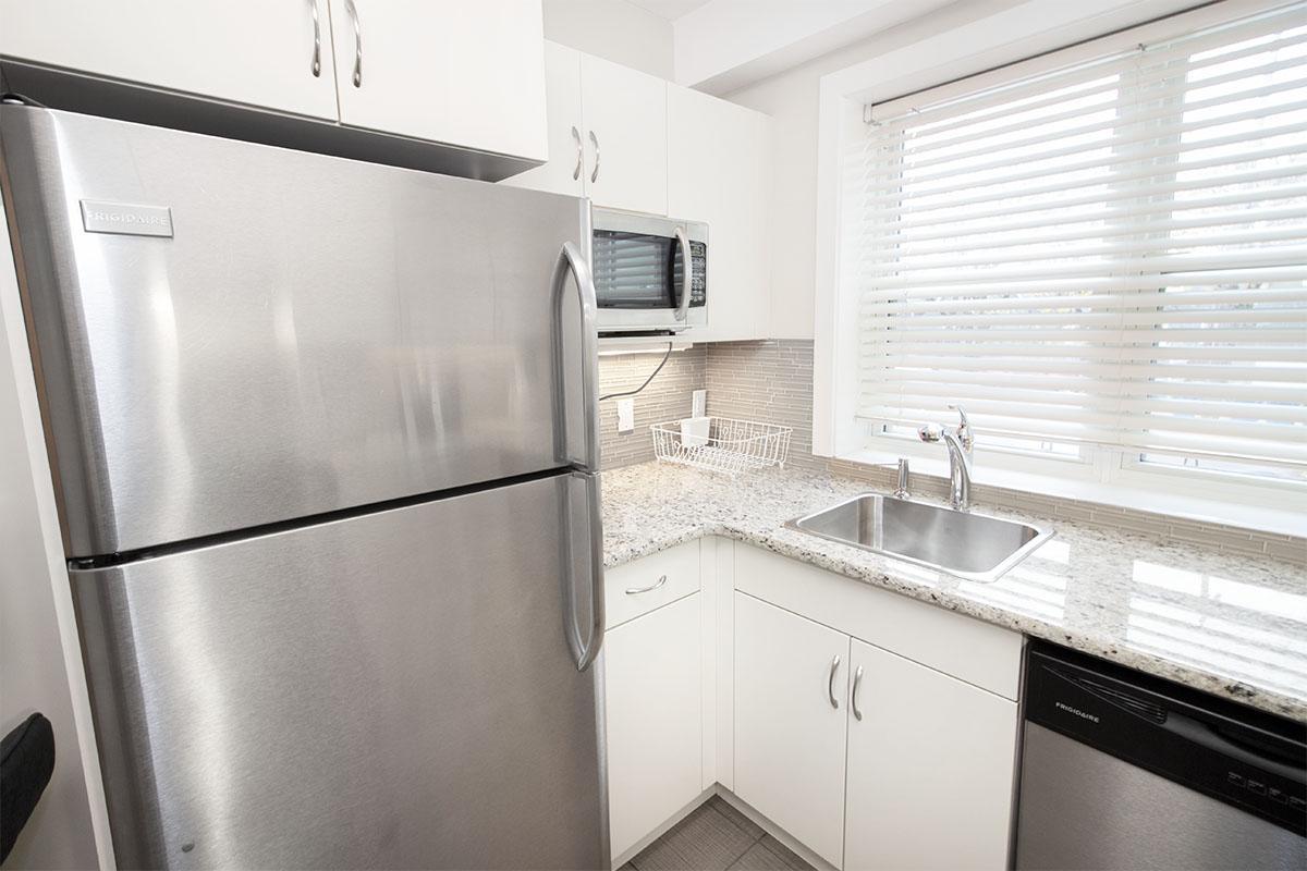 700 Corydon Avenue - Photo 10