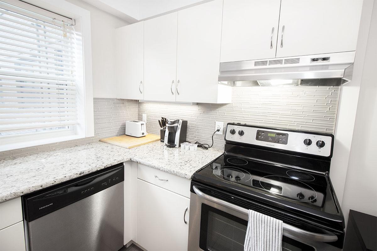 700 Corydon Avenue - Photo 8