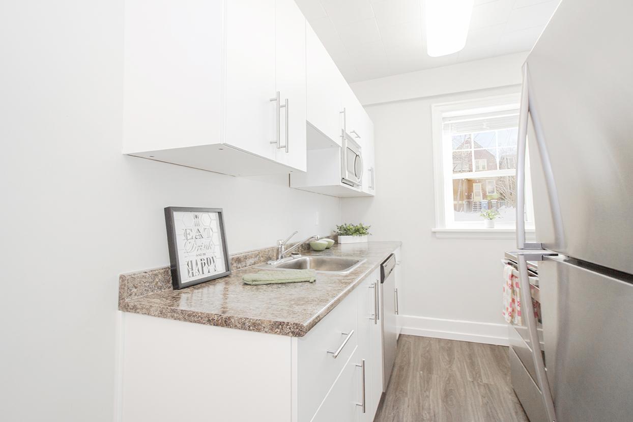 129 Lenore Street - Photo 5