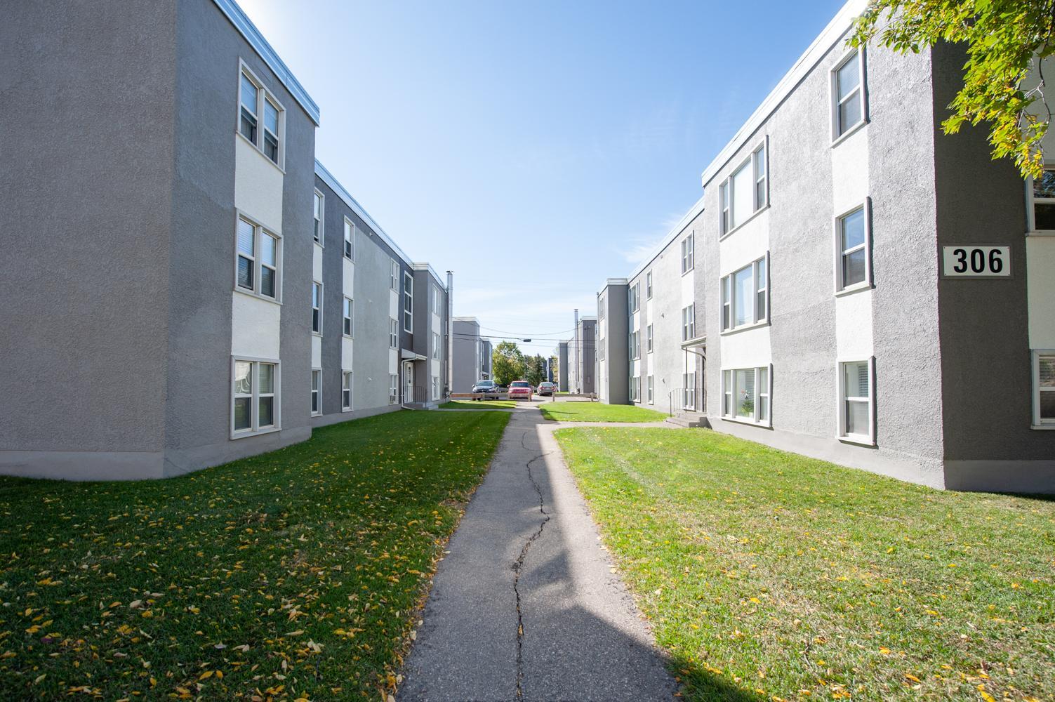 306 Goulet Street - Photo 45