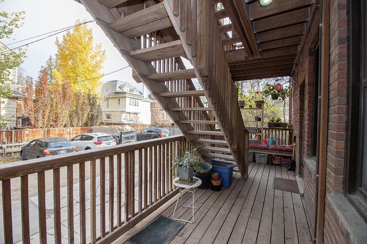 883 Grosvenor Avenue - Photo 56