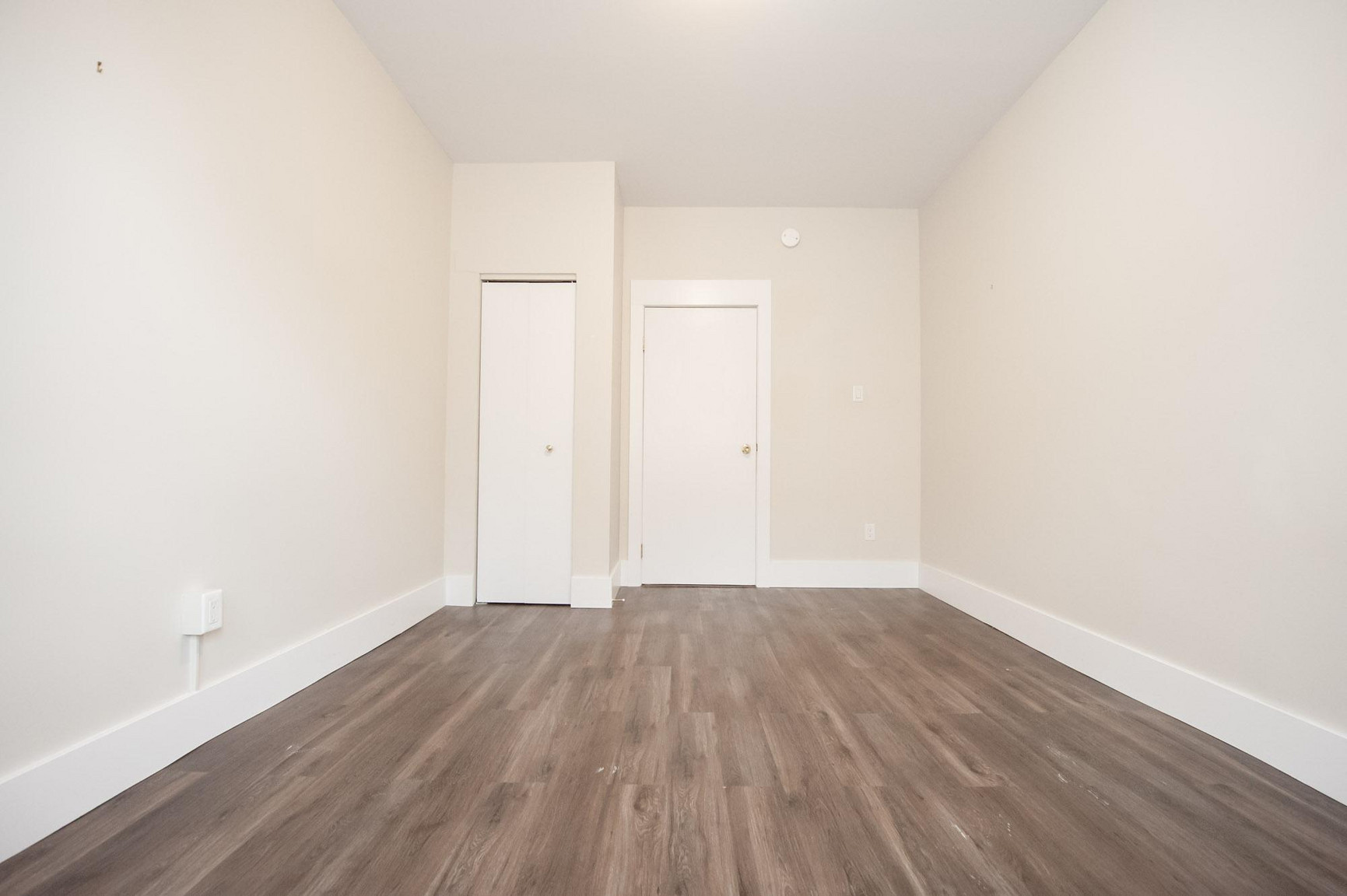 641/645 Westminster Avenue - Photo 15
