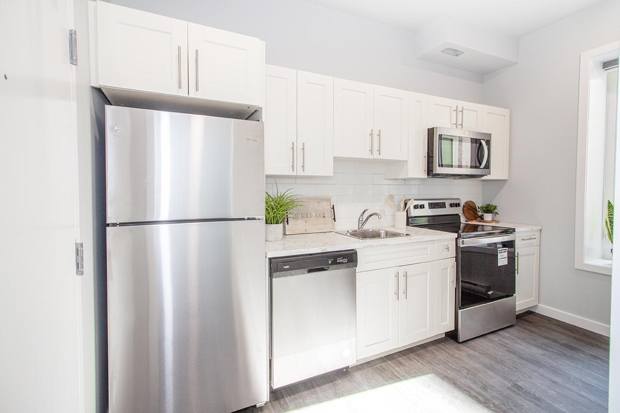 753 Wolseley Avenue - Photo 11
