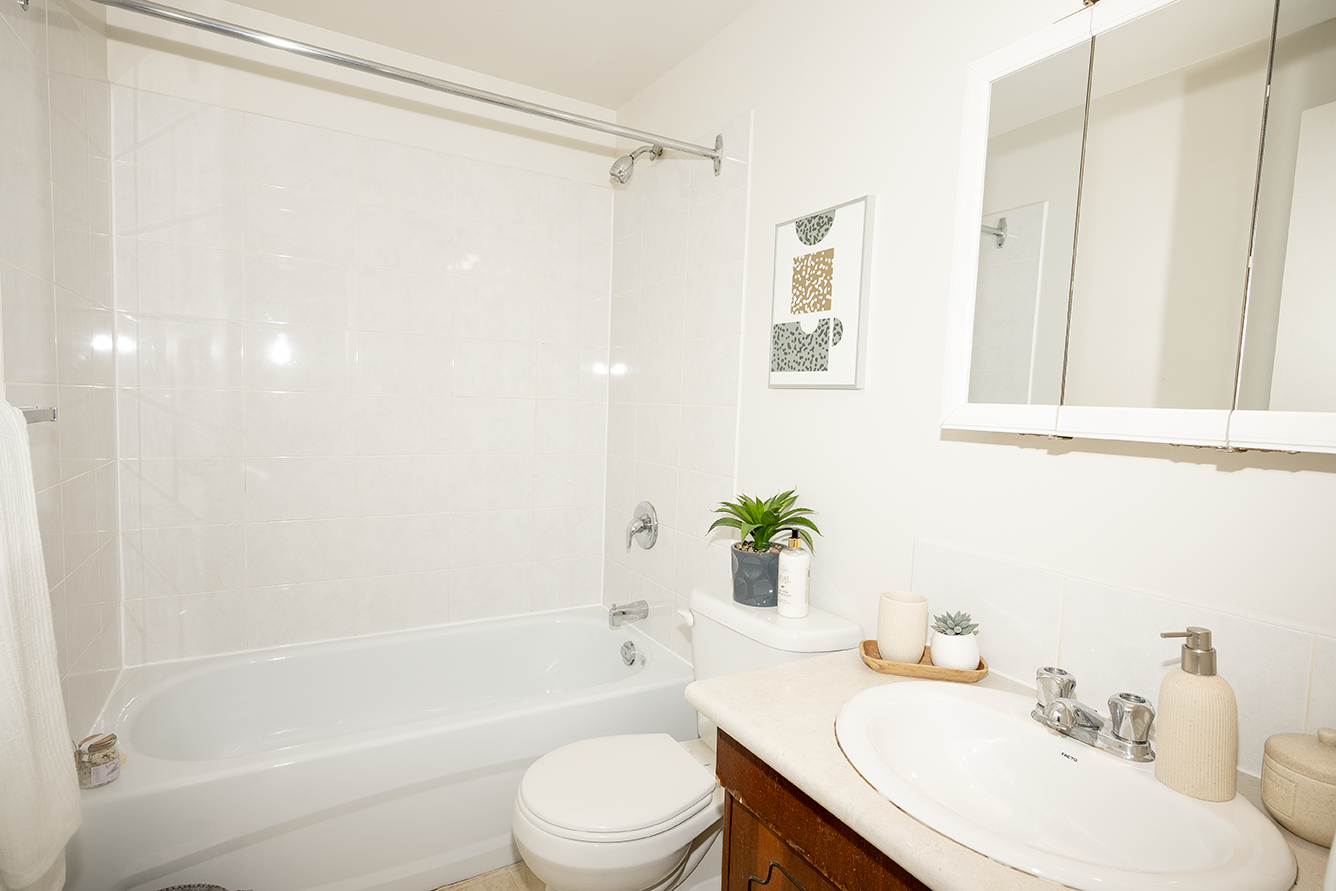1740 Taylor Avenue - Photo 32