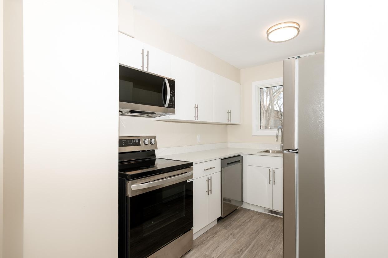 Rothesay Townhouses - Photo 2