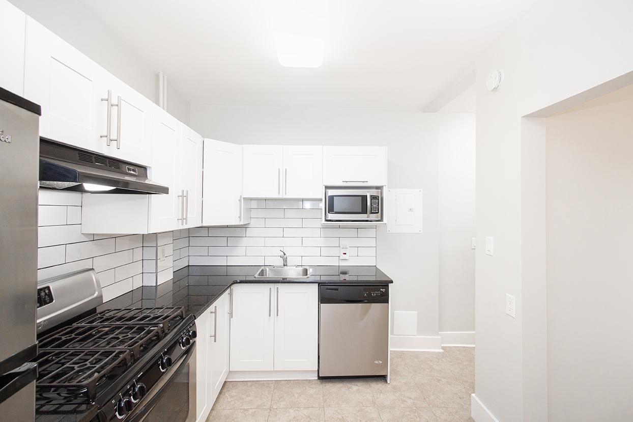 883 Grosvenor Avenue - Photo 16