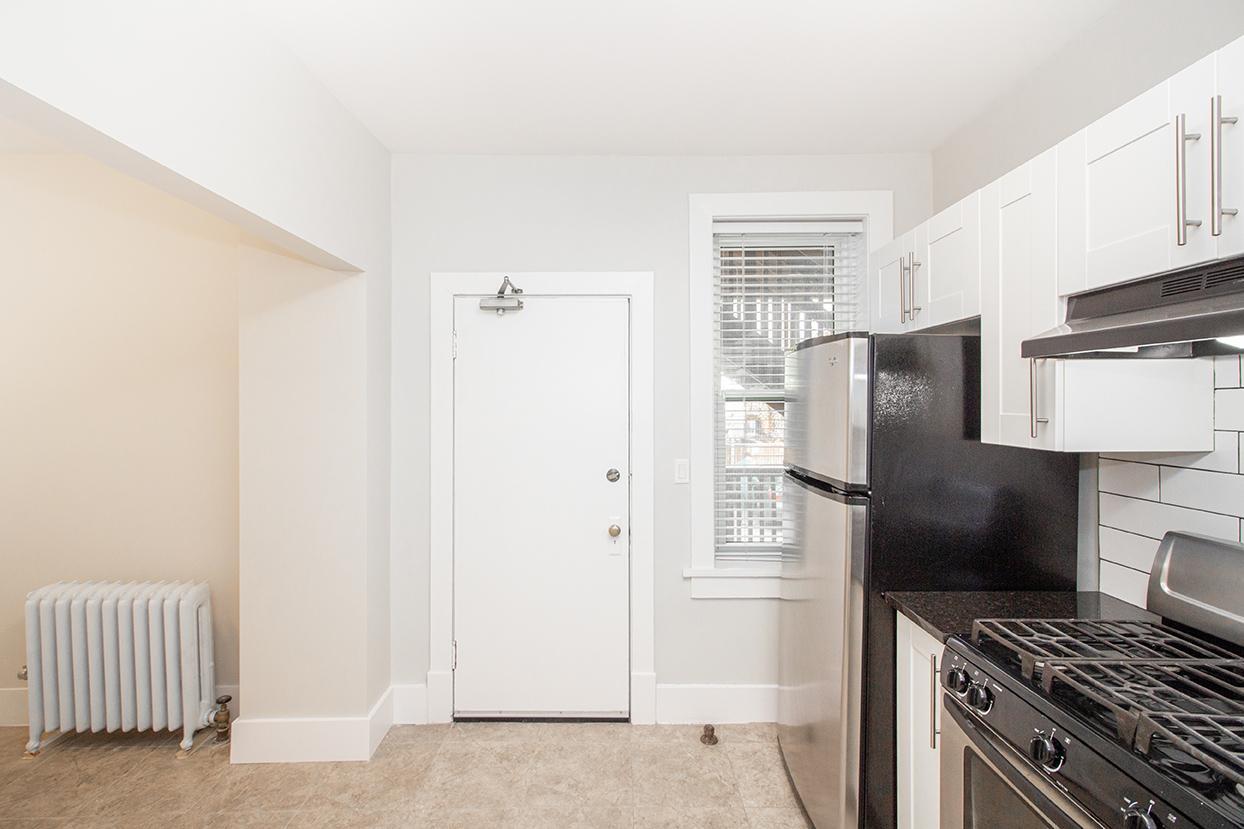883 Grosvenor Avenue - Photo 20