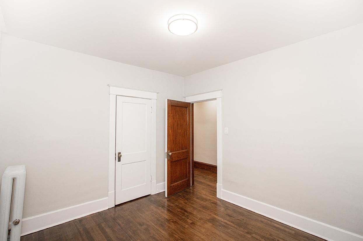 883 Grosvenor Avenue - Photo 42
