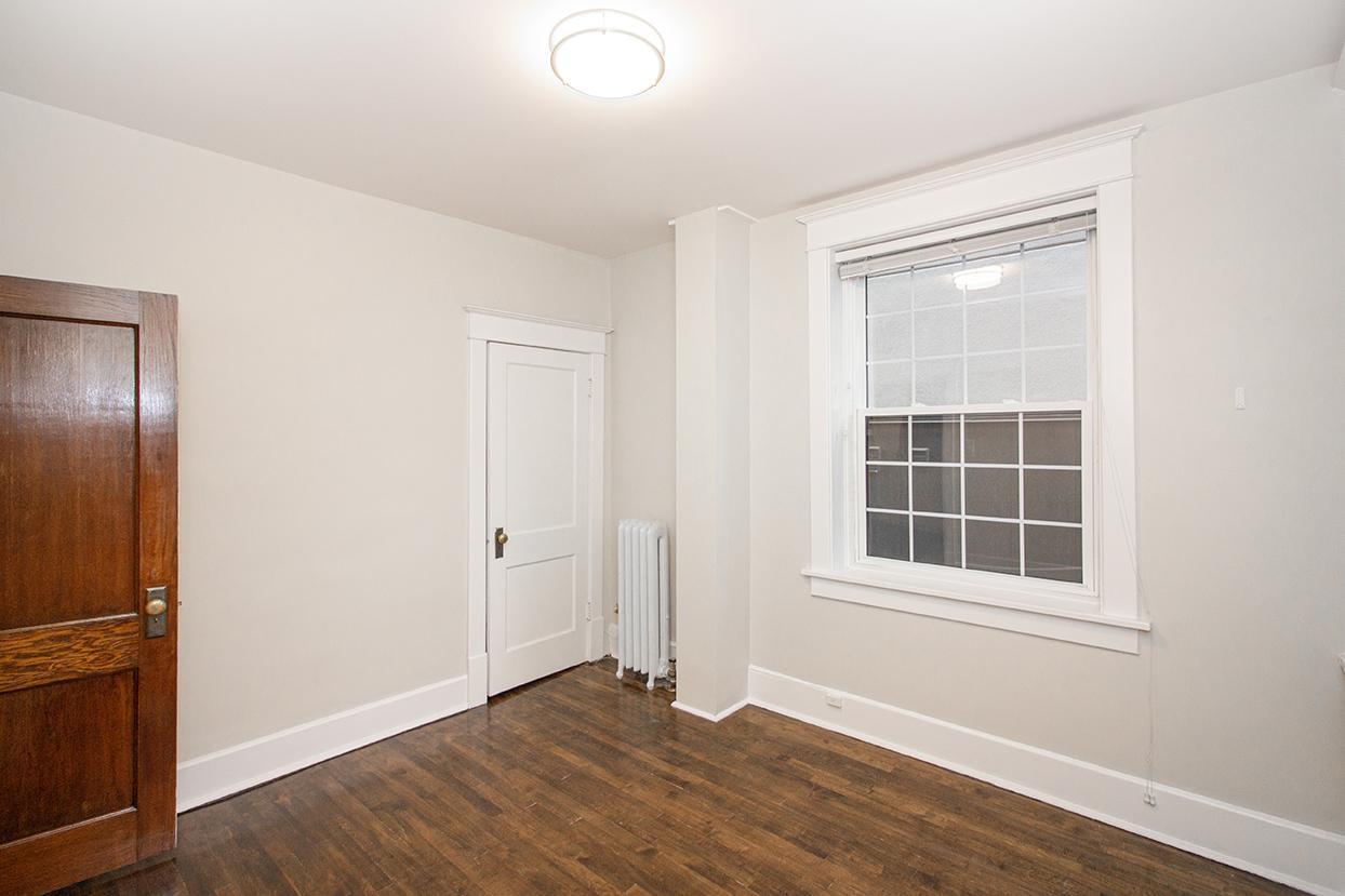 883 Grosvenor Avenue - Photo 46