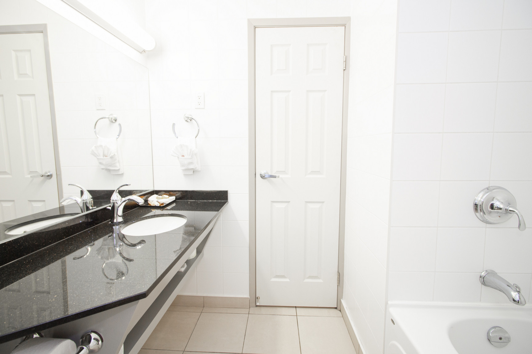 190 Smith Apartment Suites - Photo 32
