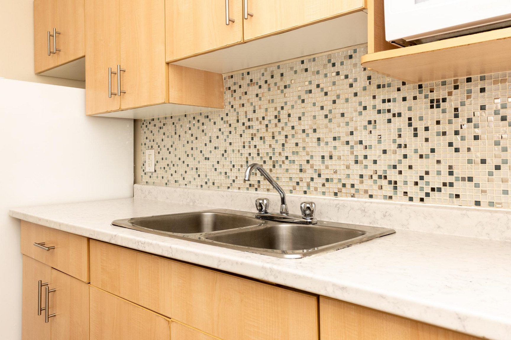 331 Marion Street - Photo 9