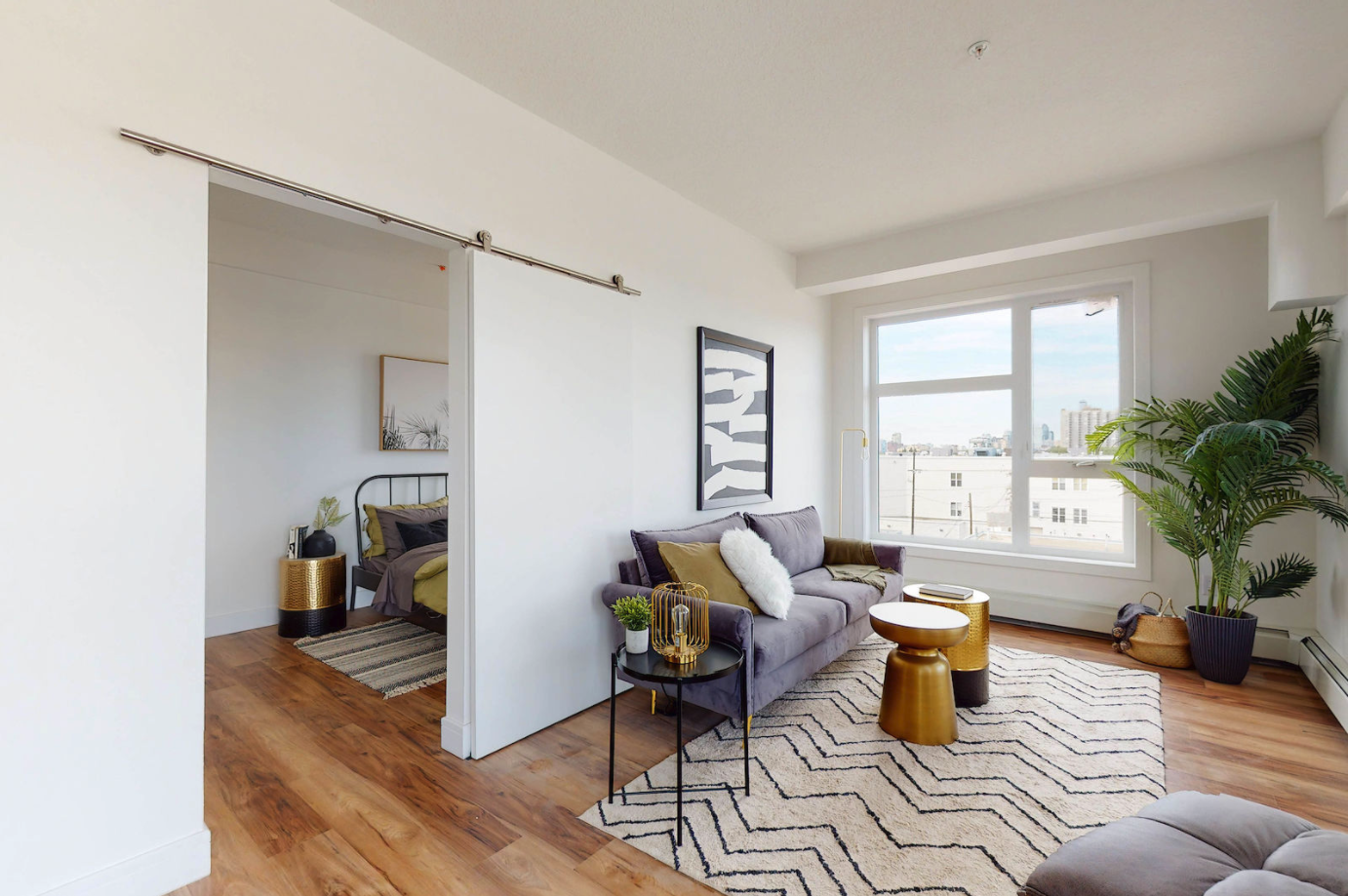 @81 on Whyte Residential - Photo 8