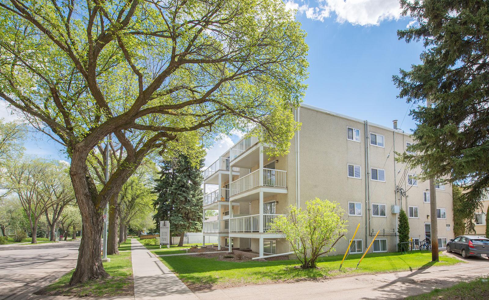 Silver Heights - Photo 18