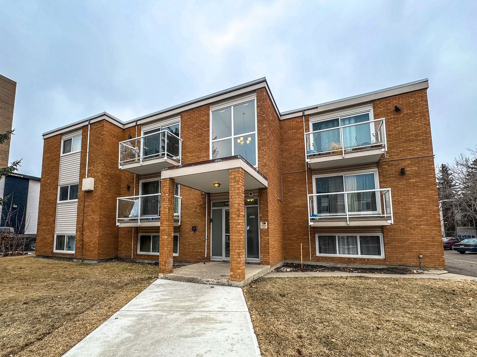 Southview Manor - Photo 22
