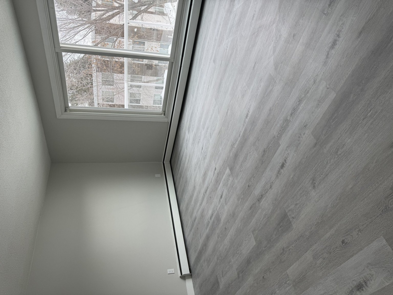 Southview Manor - Photo 16