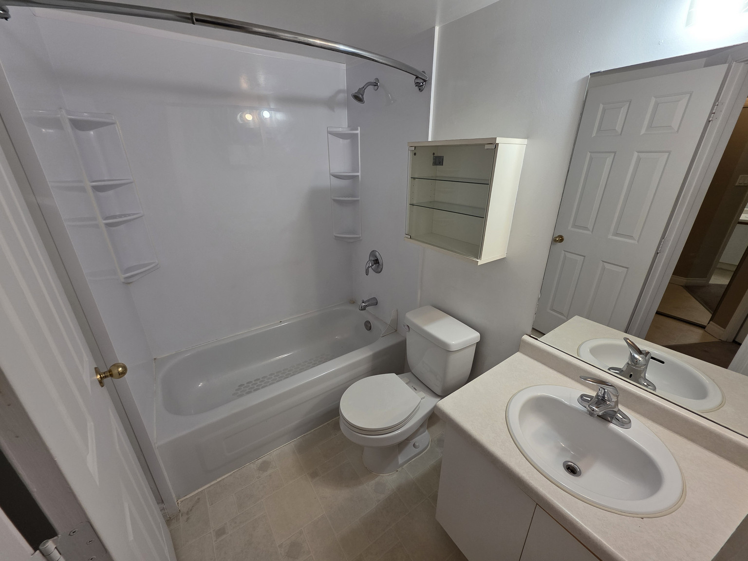 Colonial House - Photo 10