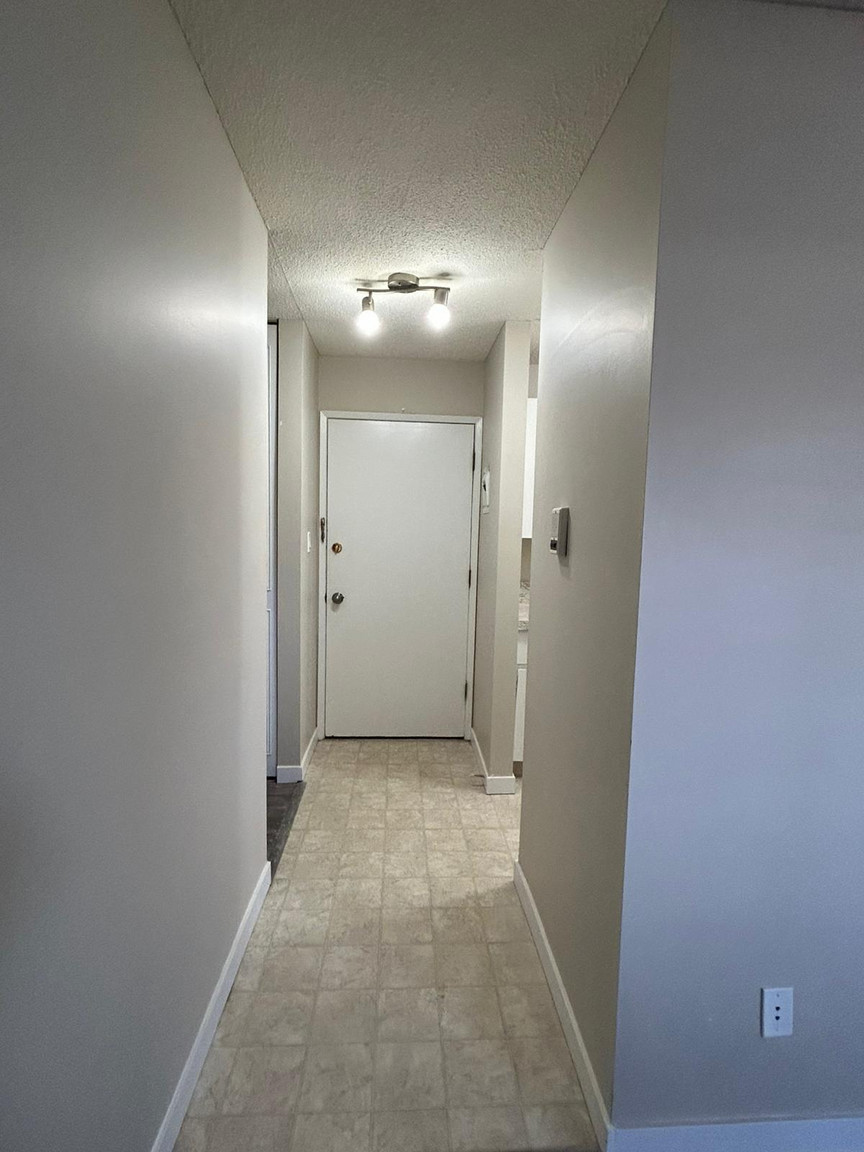 Grant Manor - Photo 7