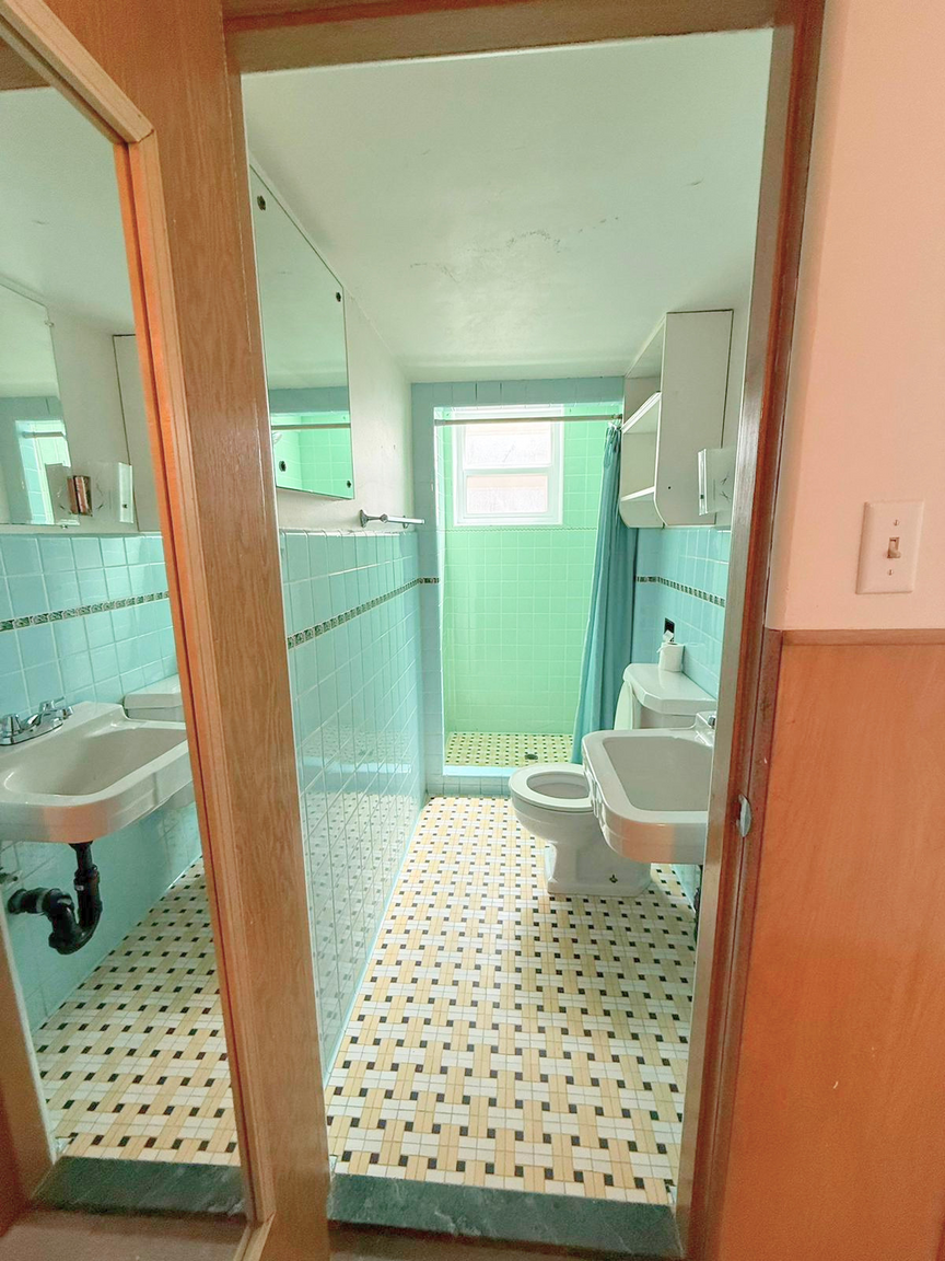 Forest Heights (Basement) - Photo 3