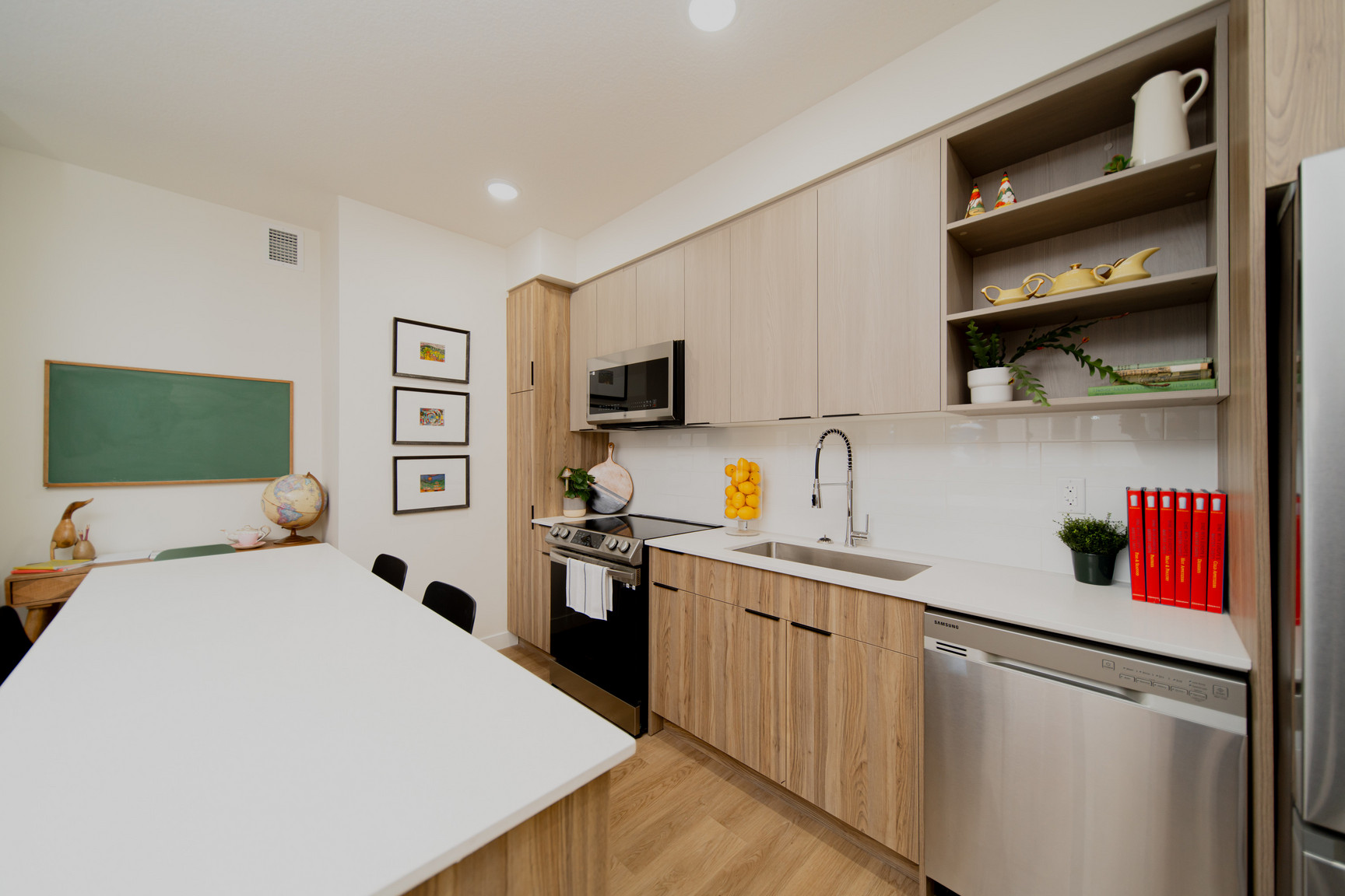Mission Flats - Photo 11