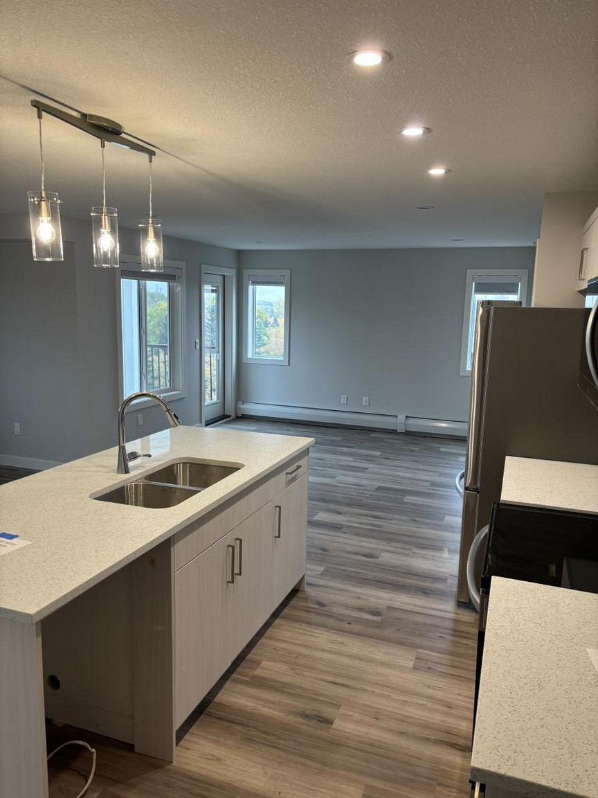 Station View Apartments - Photo 5