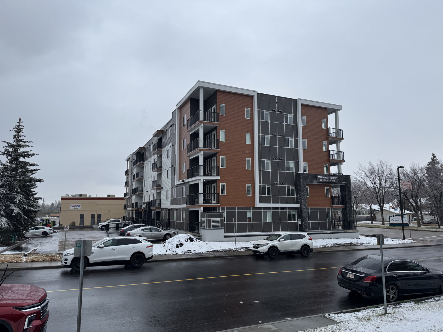 Station View Apartments - Photo 4