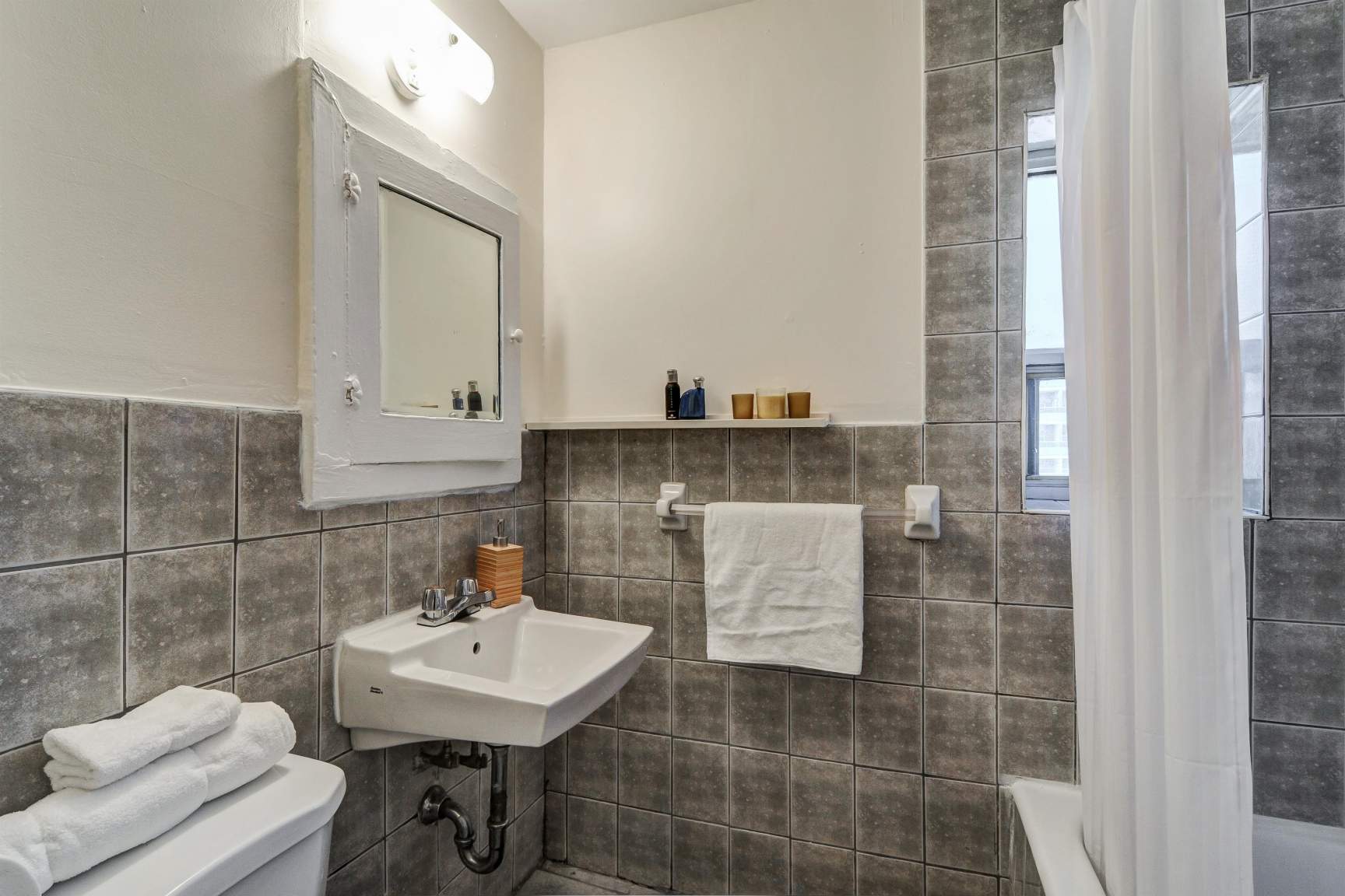 The Sheldrake - Photo 13