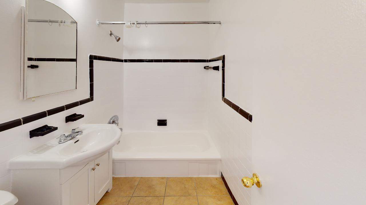 Eastwood Apartments - Photo 5