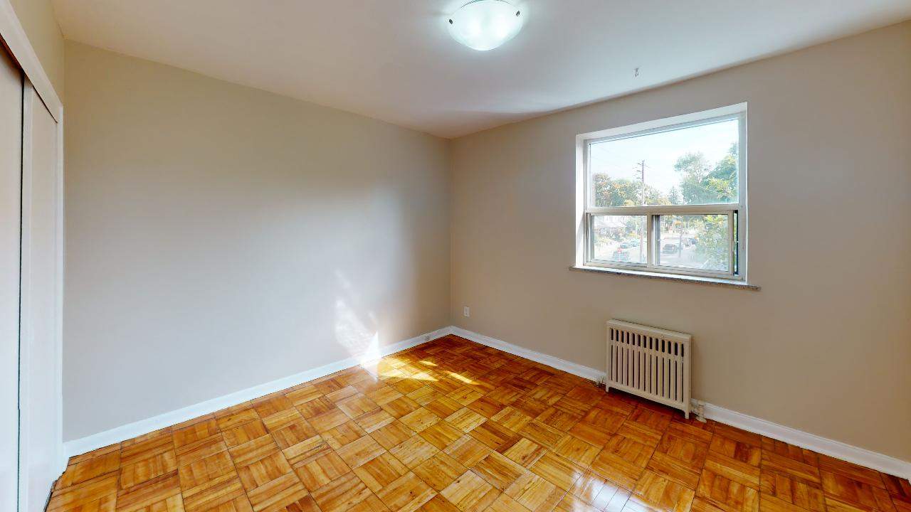 Eastwood Apartments - Photo 2