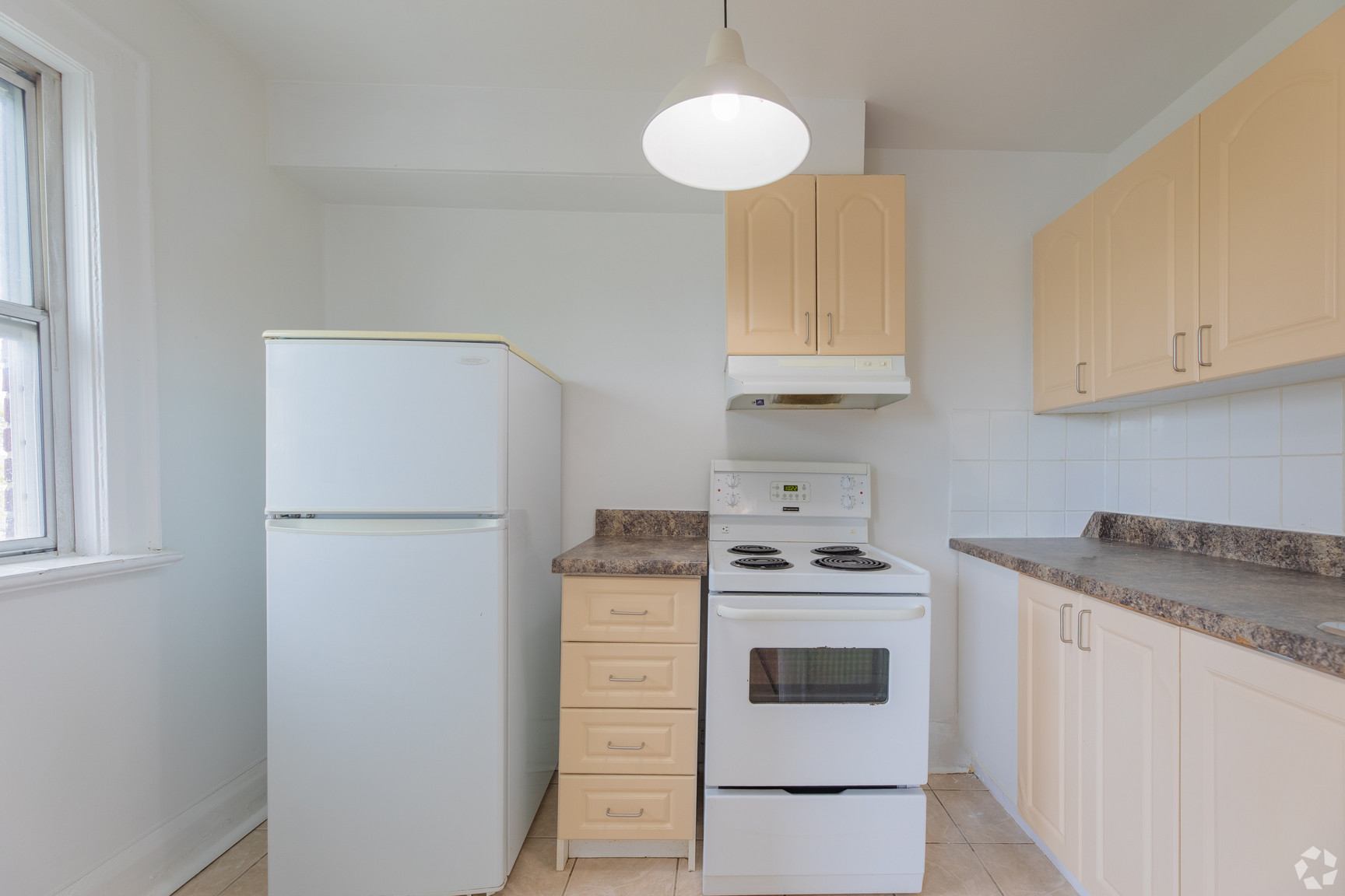 Donlands Apartments - Photo 17