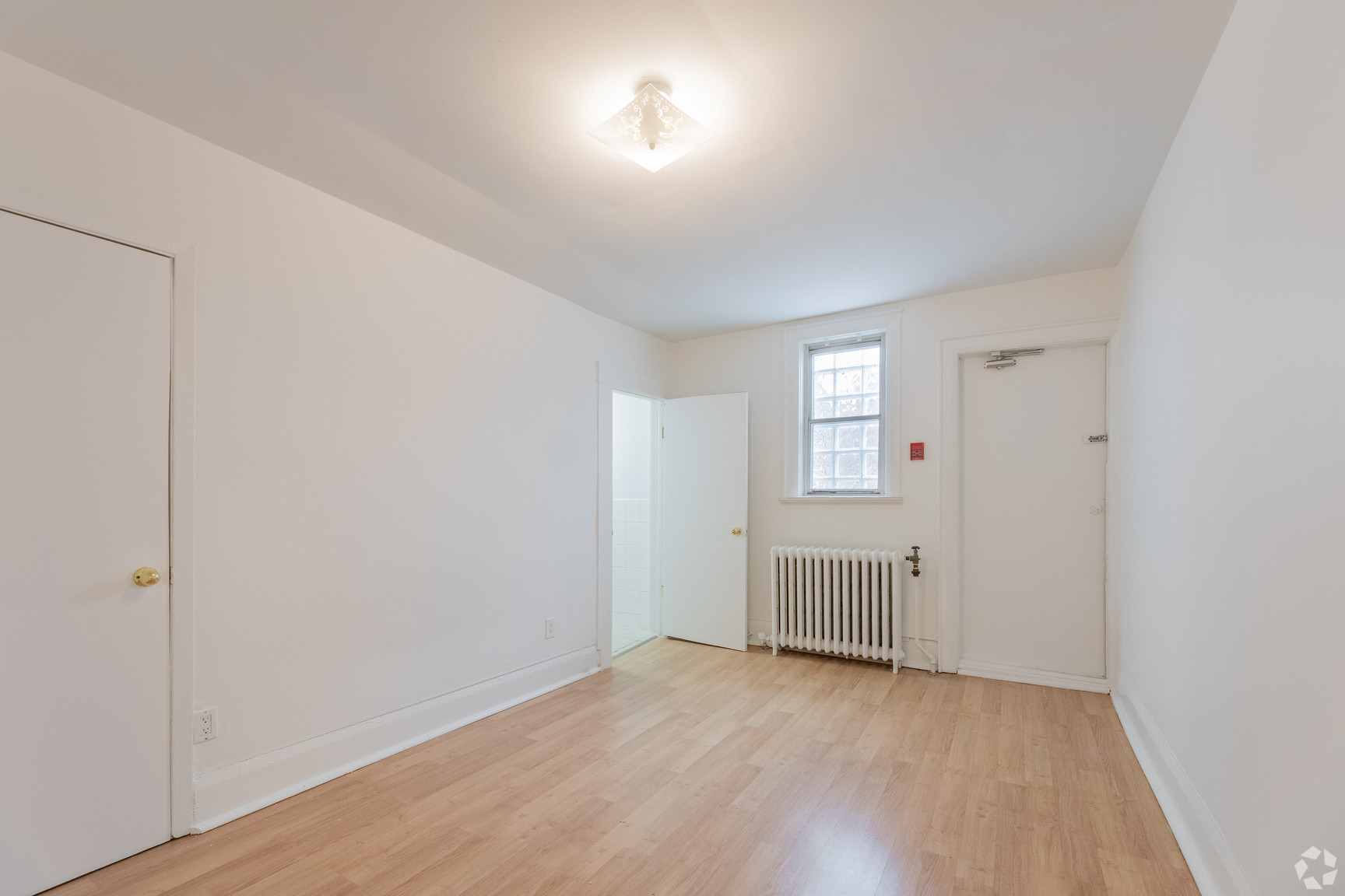 Donlands Apartments - Photo 21