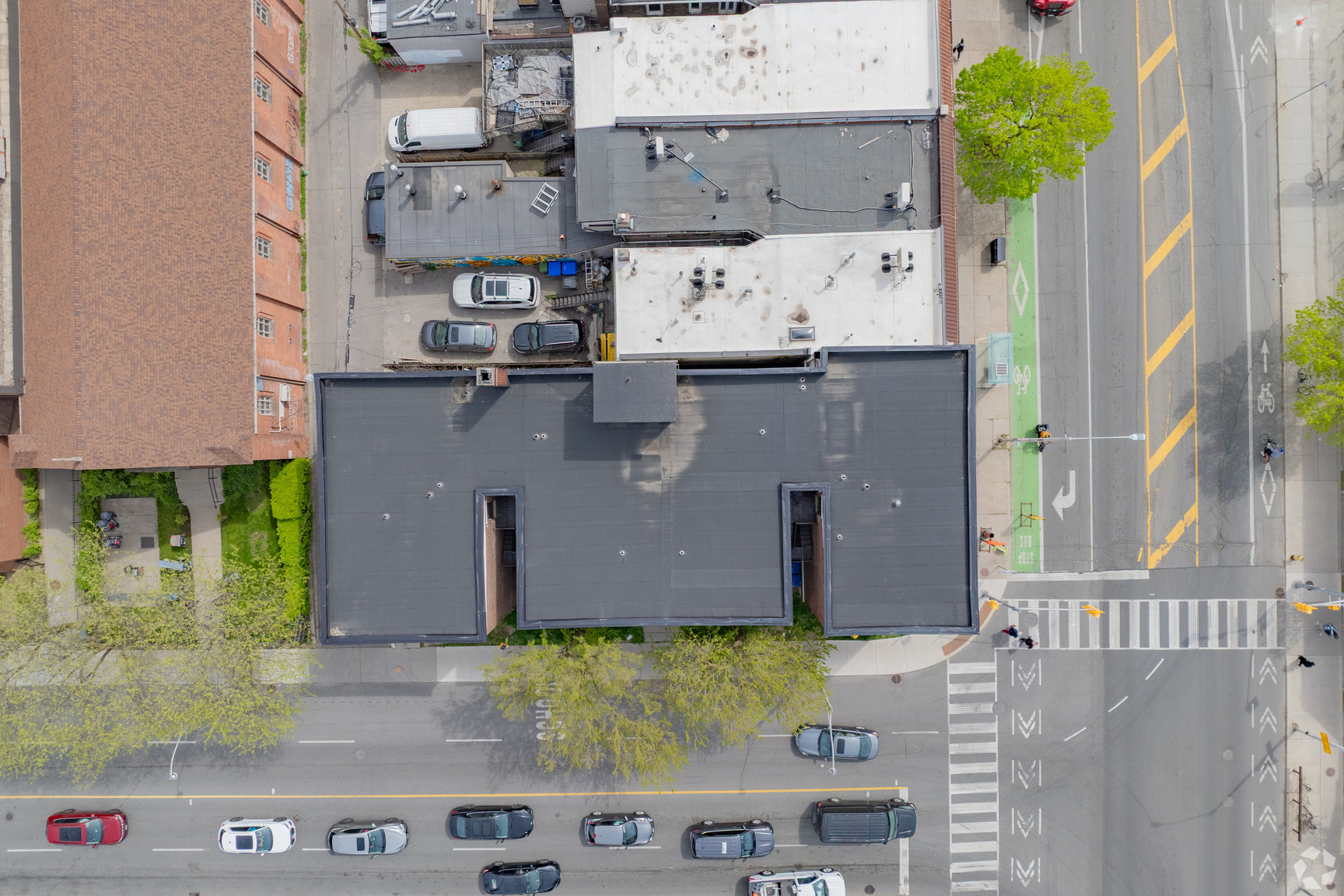 Donlands Apartments - Photo 5